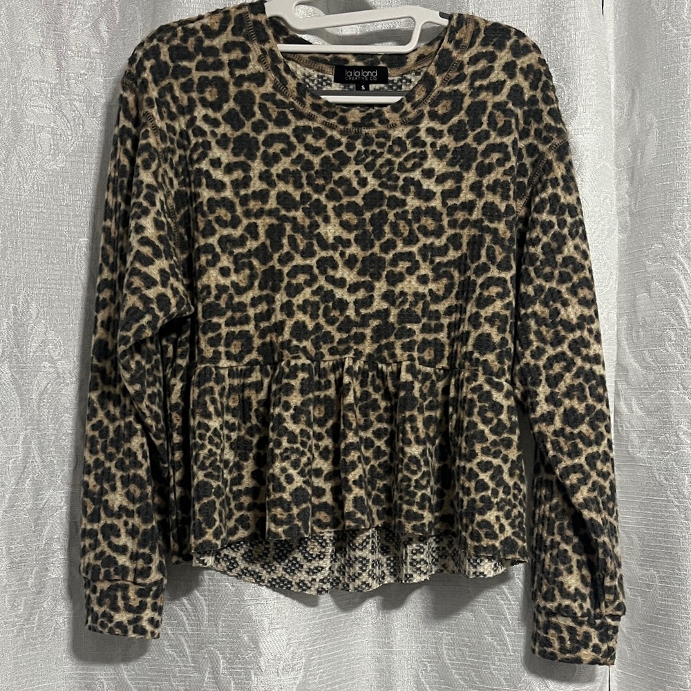 BONGO Leopard Print Peplum Blouse